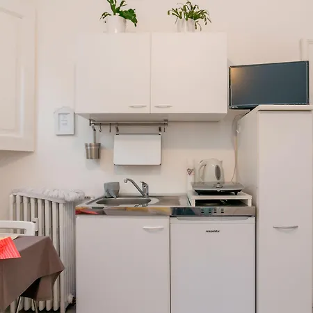 Commenda White 아파트 *