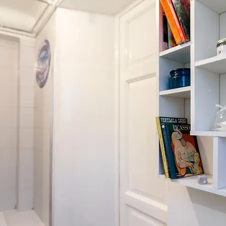 Commenda White 밀라노