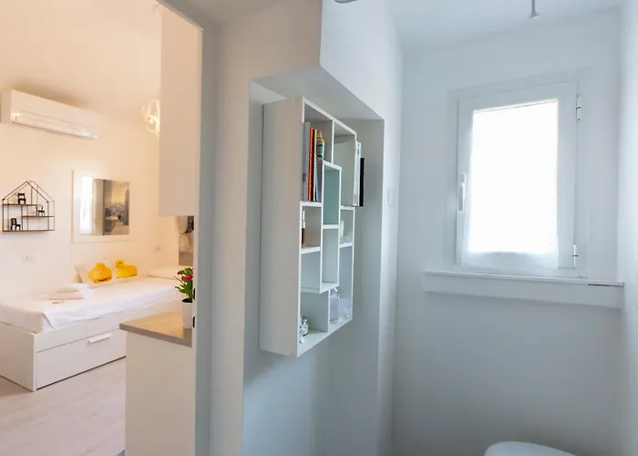 Commenda White Apartment Mailand