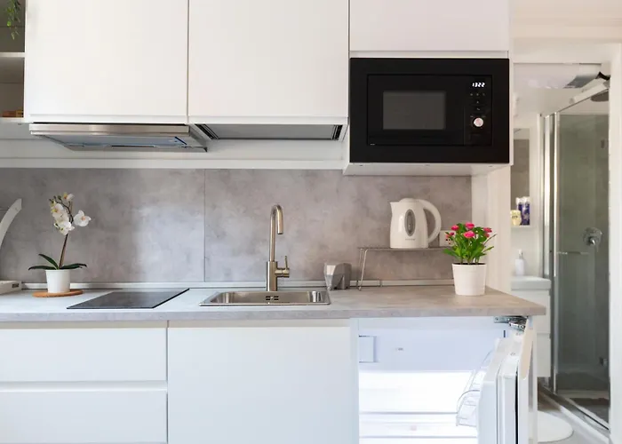 Commenda White * Mailand