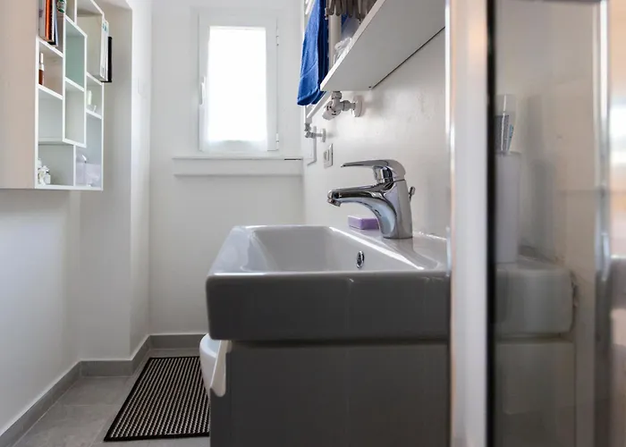 Commenda White Mailand