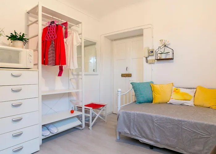 Commenda White Apartment