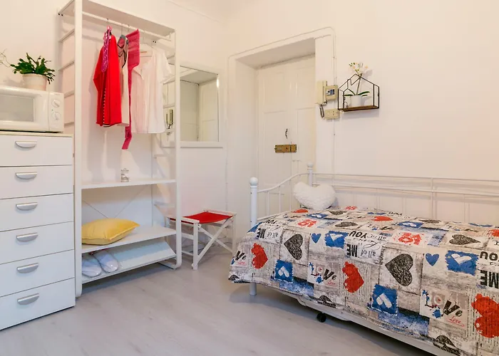 Apartment Commenda White *