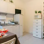 Commenda White *