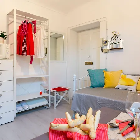 Apartment Commenda White Mailand